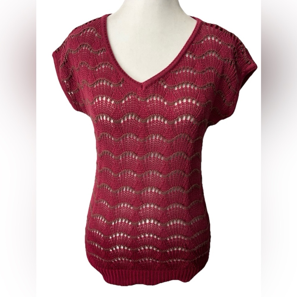 LUCA LUCA designer Burgundy sleeveless sweater made in Italy Size Small